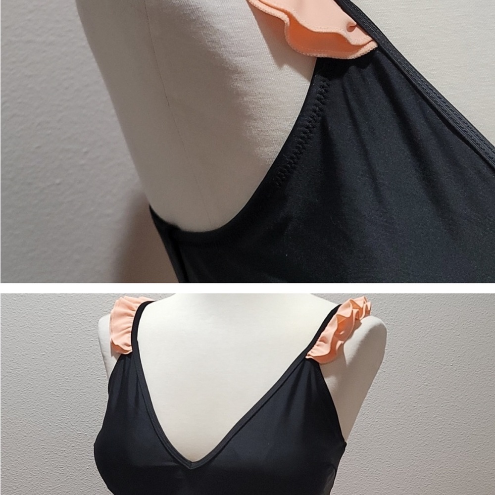CUPSHE ONE PIECE SWIMSUIT BLACK RUFFLE PLUNGING NECK SUMMER BATHING SUIT SIZE 2X - Picture 4 of 7